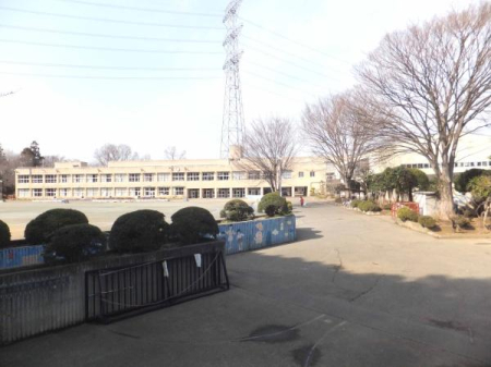 ���ӊ� �y���w�Z�z�߃����s���������w�Z�F1000m