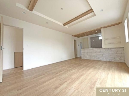 ���r���O -