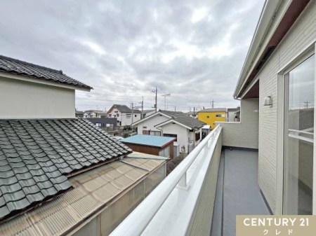 �Z�˂���̒��]�ʐ^ -