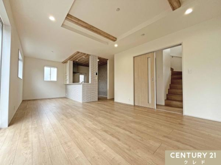 ���r���O -