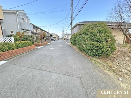 �O�ʓ��H�܂ތ��n�ʐ^ ���D�݂̃n�E�X���[�J�[�E�H���X�ŁA���R�݌v�ɂ�錚�z���\�ł��I
�O�ʓ��H�͂�Ƃ肠��k��������6���ŁA�Ԃ̂���Ⴂ�����S�B