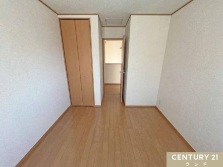 �m�� �y�m��6.5���z
�S����6�����Ȃ̂Ő����������m�ۂ��₷���A���K�ɉ߂����܂��B
�e�����Ɏ��[��������Ă��܂��B
���c�u����CG���H�ɂ�菜�����Ă��܂��B