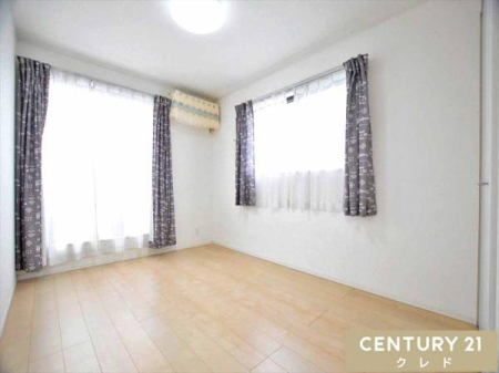 �m�� �y�m��6.5���z
�쐼�o���R�j�[�ɖʂ������邢�v���C�x�[�g��ԁB
�n���K�[�p�C�v�Ɖ��I�t�����[��z�u���A�g��������l���B