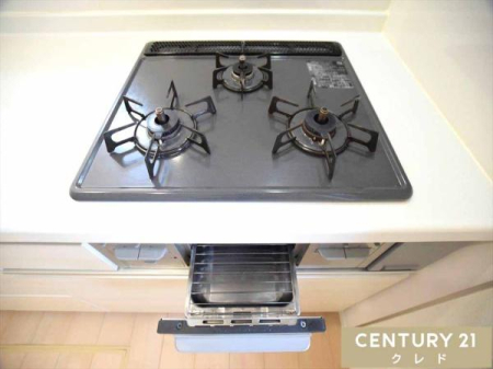 �L�b�`�� �y3���R�����E�O�����z
�Z��������3���R�����Ȃ�����悭�����\�I���C���E���؁E�`���Ȃǂ܂Ƃ߂č�邱�Ƃ��ł��A�ӌ�т₨�ٓ����������悭�s���܂��B�K�X�R�����Ή��̒����������̂��������ł��ˁI