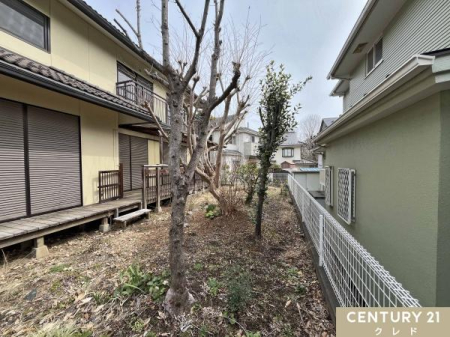 �� �E�b�h�f�b�L���璼�ڏo����ł���A�J�������ӂ��L������B�G�߂̈ڂ낢�������Ȃ���A���Ƒ��ŖL���Ȃ��������Ԃ��߂�����v���C�x�[�g��Ԃł��B