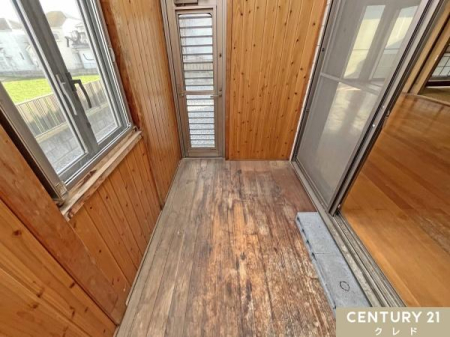 ���ʑ�E���ʏ� �L�b�`�����Ƀ����h���[���[���B
���V��̓���ԕ��̋G�߂ł����S���Đ��󕨂������܂��B
�Ǝ������Ɖ��K���𗼗������A����̕�炵�Ɋ��Y����ԁB