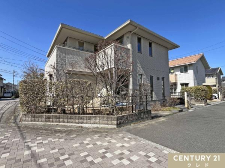 �O�ʓ��H�܂ތ��n�ʐ^ �쑤6���~����6���̓쓌�p�n�B�����ʂ��Ēg���ȗz�˂��Ƒu�₩�ȕ����������ށA�J���I�ȗ��n�ł��B