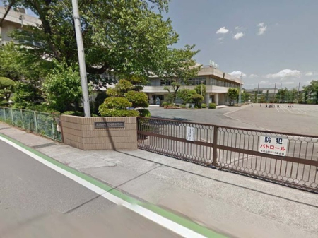 ���ӊ� �y���w�Z�z�јC�R������p���w�Z�F1900m