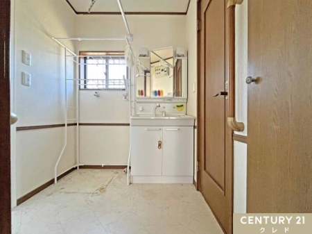 ���ʑ�E���ʏ� ���[�͂̂���O�ʋ����ϑ��ݒu�B�Ɩ��t���Ŏ茳�����邭�A�Z�������̐g�x�x����������T�|�[�g���܂��B
�����t���Ŋ��C���ǍD�ł��B