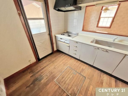 �L�b�`�� �y�������[�z
���i�͖ڂɓ��炸�A��������������ƌ����邱�Ƃ��ł��܂��B
�����Ƃ������i�g���Ȃ���Ԃ����[�Ƃ��Ċ��p�ł��邽�߁A���Z�X�y�[�X���������܂���B