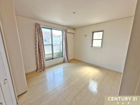 �m�� �y�m��7���z
�x�b�h��h���b�T�[�A���[�Ƌ�Ȃǂ��]�T�Ŕ[�܂��Ƃ�̎����ł��B
���q�l�������������́A�Ƒ��S���ŏA�Q�ł��܂��B