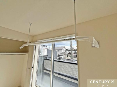 ���̑� �V��ɂ͕֗��Ȏ����������������B�J�̓���ԕ��̋G�߂͂������A��Ԃ̂�����ɂ��劈�􂵂܂��B