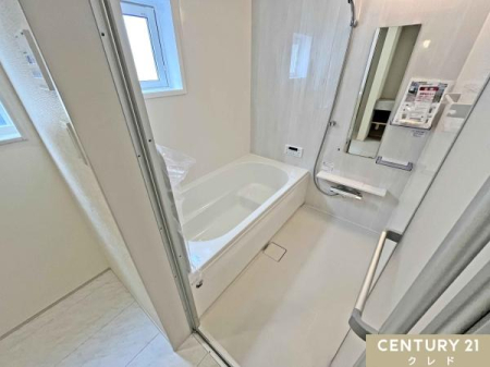 ���� ���q�l�ƈꏏ�ł���Ƃ��1�؃^�C�v�̃o�X���[���B1���̔�������Ă����o�X�^�C����L�Ӌ`�ɁB��l�̕����������Ɠ����ł��܂��B