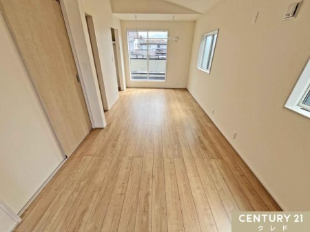 �q������ �y�m��5.25���{5.25���z
�쓌�����̑傫�ȑ����炽���Ղ�Ɨz�����~�蒍���A���邢�m���B�h�A����[��2������A������5.25���̌�2�����ɊԎd�؂肵�Ďg�����Ƃ��ł��܂��B