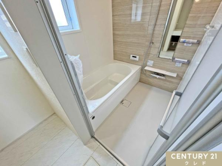 ���� ���q�l�ƈꏏ�ł���Ƃ��1�؃^�C�v�̃o�X���[���B1���̔�������Ă����o�X�^�C����L�Ӌ`�ɁB��l�̕����������Ɠ����ł��܂��B