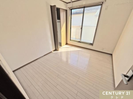 �m�� �y�m��5.25���z
5���̗m���͏��ւȂǉƑ��\���⃉�C�t�X�^�C���ɍ��킹�ă}���`�ɑΉ��B
����x�b�h��z�u���A�����I�ȍ�Ƌ�Ԃ⃊���b�N�X�ł���ꏊ�Ƃ��Ċ��p�ł��܂��B