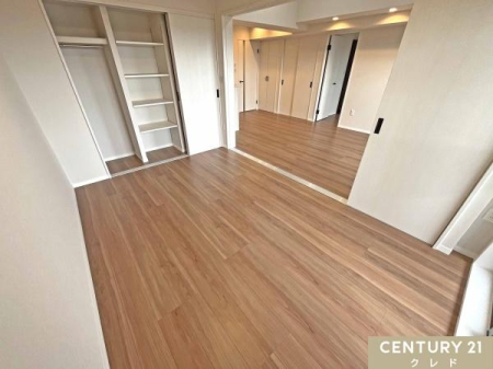 �m�� �y�m��5.6���z
�d�؂��߂�ΓƗ��������Ƃ��āA�����˂��J��������LDK�ƈ�̉������L�X�Ƃ�����ԂƂ��Ă����g�����������܂��B