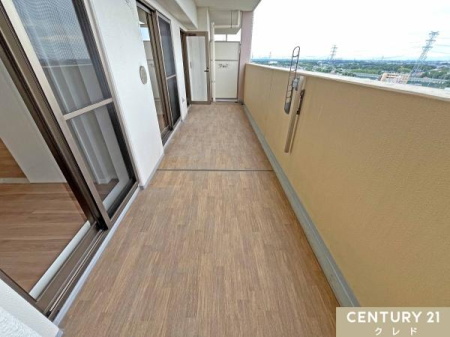 �o���R�j�[ ���s���̂����Ƃ�̃o���R�j�[�́A���󕨂������Ղ花������p�I�ȍL���B
�쓌�����œ���������ǂ��A���󕨂��悭���������ł��B