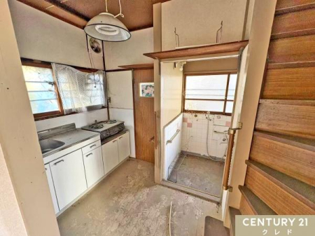 �L�b�`�� �y�L�b�`��3���z
3���̍L���ŁA�����D���̃J�b�v���ɂ��g���₷���Ɨ��^�C�v�B
����肪�W�����Ă���A�A���̓������g���₷������ł��B