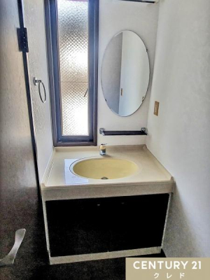 ���ʑ�E���ʏ� �y2�K��􂢁z
2�K�ł̎�􂢂͂������A�|����g�x�x�̍ۂɂ����g�����������܂��B
���̍��G������Ǝ��̌��������\�ł��B