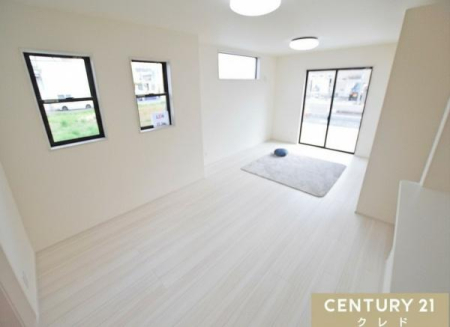 ���r���O �yLDK17.5���z
������Ƃ����t���[�����O�Ɠ�������Ԃ����L�����邭���o�B
�]�T���铮���ŁA2���ѓ����ɂ��Ή����₷���݌v�ł��B