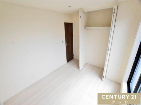 �m�� �y�m��5.3���z
5���̗m���͏��ւȂǉƑ��\���⃉�C�t�X�^�C���ɍ��킹�ă}���`�ɑΉ��B
����x�b�h��z�u���A�����I�ȍ�Ƌ�Ԃ⃊���b�N�X�ł���ꏊ�Ƃ��Ċ��p�ł��܂��B