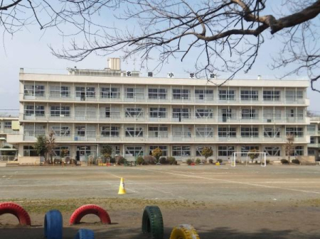 ���ӊ� �y���w�Z�z��z�s�����׏��w�Z�F2000m