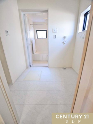 ���ʑ�E���ʏ� �y�����h���[���[���z
�����Ɨאڂ����Ɨ��̐����p�X�y�[�X�Ƃ��Ďg�p�ł��܂��B
�אڂ��闁���̊����@�\�Ƒg�ݍ��킹�邱�ƂŁA�􂤁A�����A����������ӏ��Ŋ����ł��܂��B