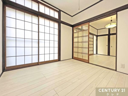 �m�� �y�m��4.5���z
�a����������Ԃ͘a�Ɨm�̗Z���������_���ȕ��͋C���y���߂܂��B
�q�ԂȂǂɂ��g�p�ł��A�C���e���A�̃R�[�f�B�l�[�g���y���܂��B