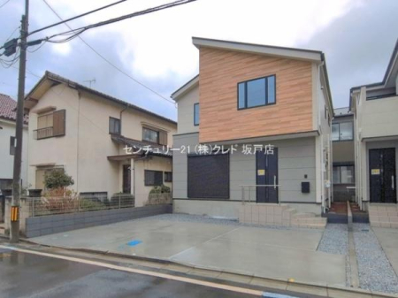 ���̑����n ����3�䒓�ԉ\�Ȃ�Ƃ�̃J�[�X�y�[�X�B���v�w�̒ʋΗp�͂������A���F�l�₲���e���V�тɗ����ۂ����ԏꏊ�ɍ���܂���B