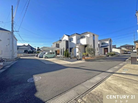 �O�ʓ��H�܂ތ��n�ʐ^ �y�܂Ƃ߂Č��w�A�劽�}�I�z
�E�ߗ׃G���A�̕���
�E�����Ԏ���ݔ��̕���
�E���\�Z�ɍ��킹�����i�т̕���
�Ȃǂ���]�����������������B