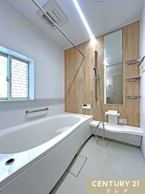 ���� �������Z������؃^�C�v�B
�肷��E�X�e�b�v�t���̗����ŁA���q�l���炲�N�z�̕��܂ň��S���ē����ł��܂��B�֗��Ȓǂ������@�\�t���B