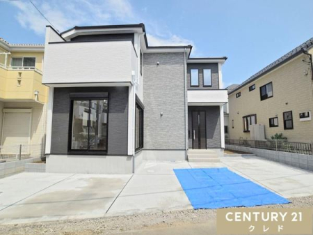 �O�ʓ��H�܂ތ��n�ʐ^ 2�K�ɂ͗m����4��������A�Z�킻�ꂼ��̌���A�ݑ�[�N�E������Ƃ��Ă����p�ł��܂��I
���������E���w�\��ȂǁA���C�y�ɂ��₢���킹�������I