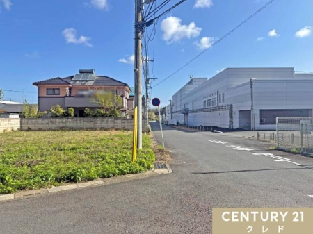 ���r���O �yLDK16���ȏ�z
��؂ȉƑ����W�܂邩�炱��������肽���ꏊ�B�y�����H���Ɖ�b���n�܂�ꏊ���؂ɂ����f�G�ȏꏊ�ƂȂ��Ă��܂��B