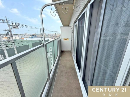 �o���R�j�[ �S�n�悢�z�˂��Ƒu�₩�ȕ�����������J���I�ȃo���R�j�[�B
�����͂����Ղ�̌����������݁A�����󕨂��C�����悭�������܂��B