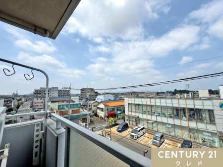 �Z�˂���̒��]�ʐ^ �o���R�j�[����̒��]�ł��B
���ꂽ���ɂ͐��󂪍L����A�S�n�悢���������Ȃ���������Ƃ������Ԃ�����܂��B