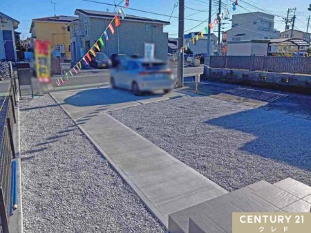 ���ԏ� ����2�䒓�ԉ\�ȃJ�[�X�y�[�X�B
�ʋ΂₨�q�l�̑���}���A�����̂��������ȂǁA�֗��Ȉړ���i�Ƃ��Ċ��p�ł��܂��B�}�ȗ��q�������S�ł��B