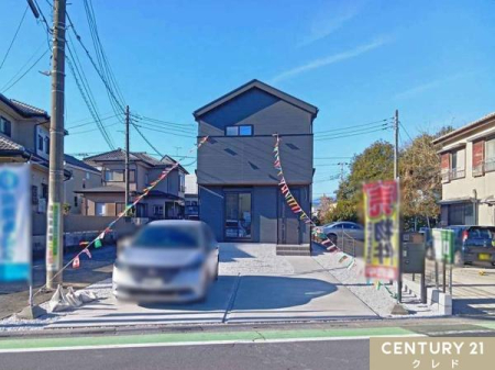 �O�ʓ��H�܂ތ��n�ʐ^ �׉ƂƂ̊Ԋu������A�J���I�ȗ��n�B
�u�h�ƃJ�����ݒu�v�v���[���g�I
�X�[�p�[��R���r�j�Ȃǔ������{�݂��k�������ɑ����܂��B