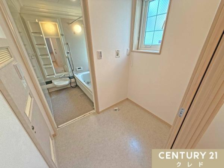 ���ʑ�E���ʏ� ���ʎ��E�E�ߎ��Ɨ��݌v�I
��Ԃ�������Ă���̂Ńv���C�o�V�[���m�ۂ��₷�����Ƒ��݂�Ȃ��X�g���X�t���[�ɉ߂����܂��B�Ƒ����������ƒ�ł��g�x�x���X���[�Y�B