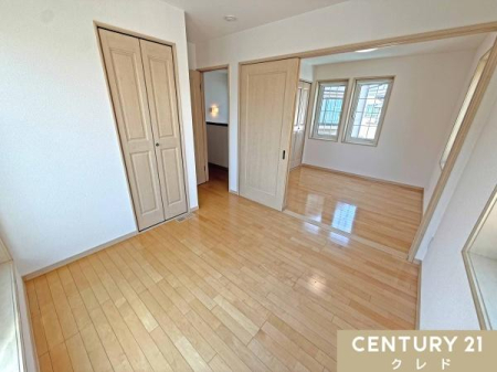 �m�� �y�m��5��+4.5���z
�g�������R�ȃt���L�V�u���݌v�I
�n���K�[�p�C�v�ƈ����o���`�F�X�g�̕t�������[�t���B�Z��Ԃ����L���g���܂��B