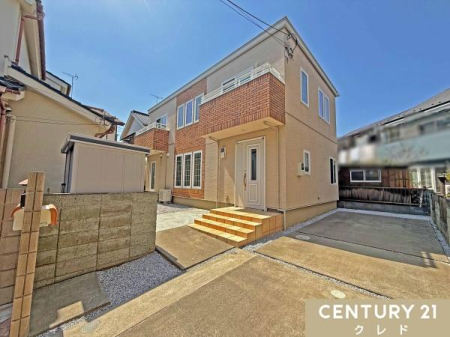 �O�ʓ��H�܂ތ��n�ʐ^ �~�n50�؁I�J�[�X�y�[�X2��B
���H���������������n�Œʂ肩��̎������͂��ɂ����A�v���C�x�[�g���̍�����炵�������܂��B