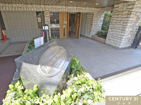 �G���g�����X �y�I�[�g���b�N�z
���̂����Y�ꂪ�����Ă��h�A���܂�Ǝ����Ō����{�������I�[�g���b�N�́A�󂫑��΍��h�Ɩʂł����S�Ȑݔ��ƂȂ��Ă��܂��B