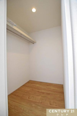 ���[ �V�[�Y�����̃A�E�^�[���珬���ނ܂ŁA�ߗނ������Ղ���[�ł���A�m���D���ɂ���������e��WIC�B�����̂��m���I�т��y���݂ɂȂ肻���ł��B