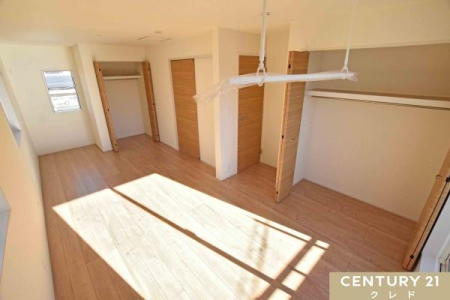 �Q�� �y�m��5.5��+5���z
�Ԏd�؂��2�����ɕ����邱�Ƃ��A11.5���̎�Q���Ƃ��Ďg�����Ƃ��\�B  
���q�l�̐����⃉�C�t�X�^�C���̕ω��ɍ��킹�Ďg����t���L�V�u���ȋ�Ԃł��B