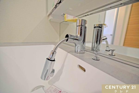 ���ʑ�E���ʏ� �y�V�����[�����z
�����o���Ďg����V�����[�����ŁA�����Ȃ��q�l�̎�􂢂�A�Z�������̐��E���������N���N�B