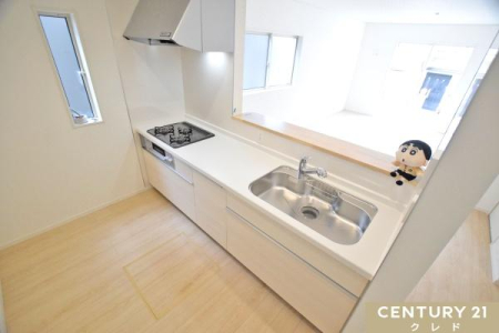 �L�b�`�� ���[�L�x�ȃV�X�e���L�b�`���͓����ɂ�Ƃ�����A�Z��Ԃ��L���m�ہB
�L�b�`���c�[���Ȃǂ���������Ǝ��[���邱�Ƃ��ł������̂������₨�|�������K�ɍs�����Ƃ��ł��܂��B