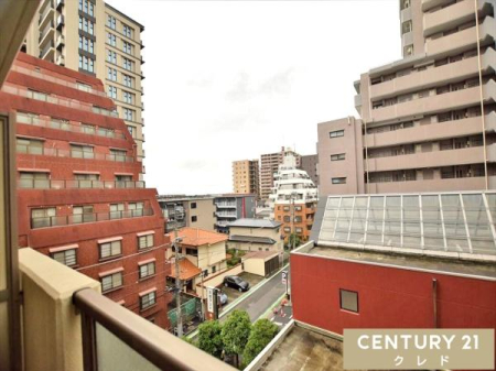 �Z�˂���̒��]�ʐ^ 5�K�����Ɉʒu���邨�Z�܂��͒��]���ǍD�B���E���Ղ鍂���������Ȃ����߁A�z����E�ʕ��ǍD�ł��B�S�n�悢���ɕ�܂�Ȃ���A�������Ƃ������Ԃ����߂������������܂��B