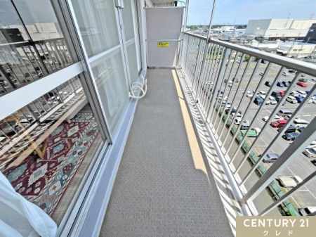 �o���R�j�[ 2�̕������q����A�z����ǍD�ȓ쓌�����o���R�j�[�B�����͂����Ղ�̌����������݁A�����󕨂��C�����悭�������܂��B