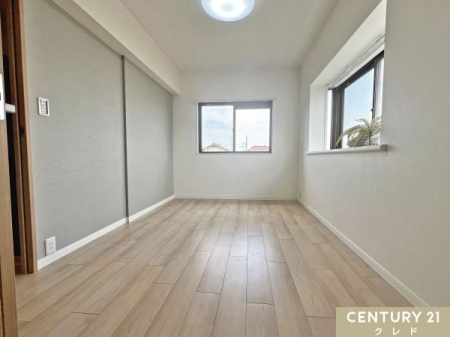 �m�� �y�m��6.5���z
�_�u���x�b�h��h���b�T�[�A�\�t�@��u���Ă��v�w�ł������g����L���B
�p�����Ȃ�ł͂�2�ʍ̌��̂������́A��������E�ʕ����ǍD�ł��B