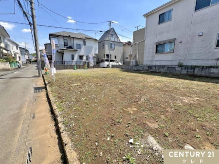 �O�ʓ��H�܂ތ��n�ʐ^ �����W��̃X���[�Y�ȉƎ��������̗p����4LDK�B1�K��2�K���킹��4������WIC������A�Ƒ��S���̉ו��������Ղ肵�܂��܂��B